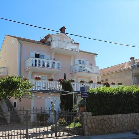 Apartments Ravlic Ana Malinska Dış mekan fotoğraf