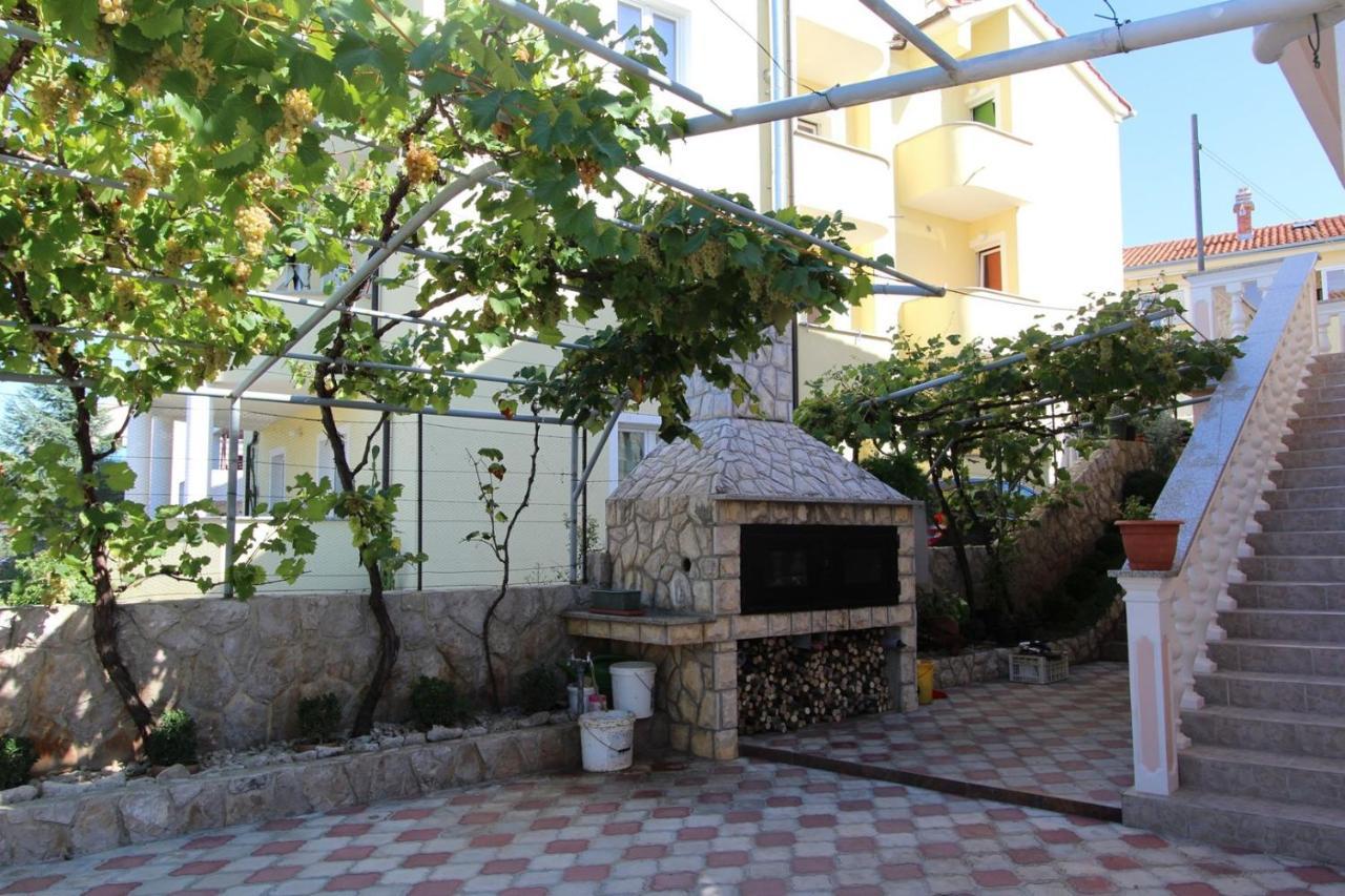 Apartments Ravlic Ana Malinska Dış mekan fotoğraf