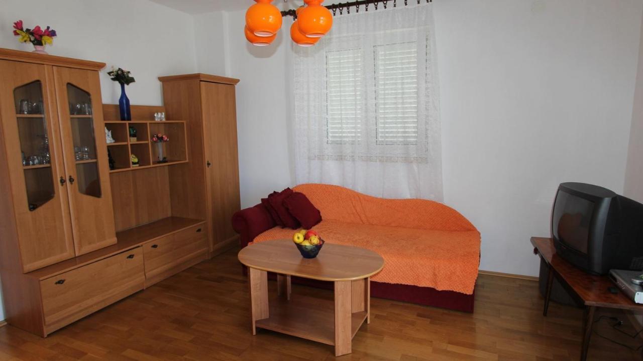 Apartments Ravlic Ana Malinska Dış mekan fotoğraf